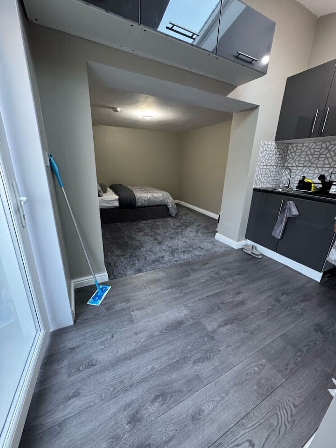 1 bedroom, desk, iron/ironing board, WiFi