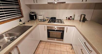 Home Near Melbourne Airport