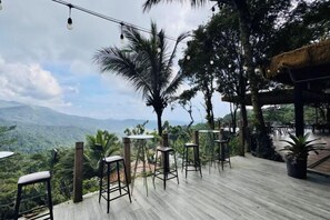 Room - Forest 101 (Real)