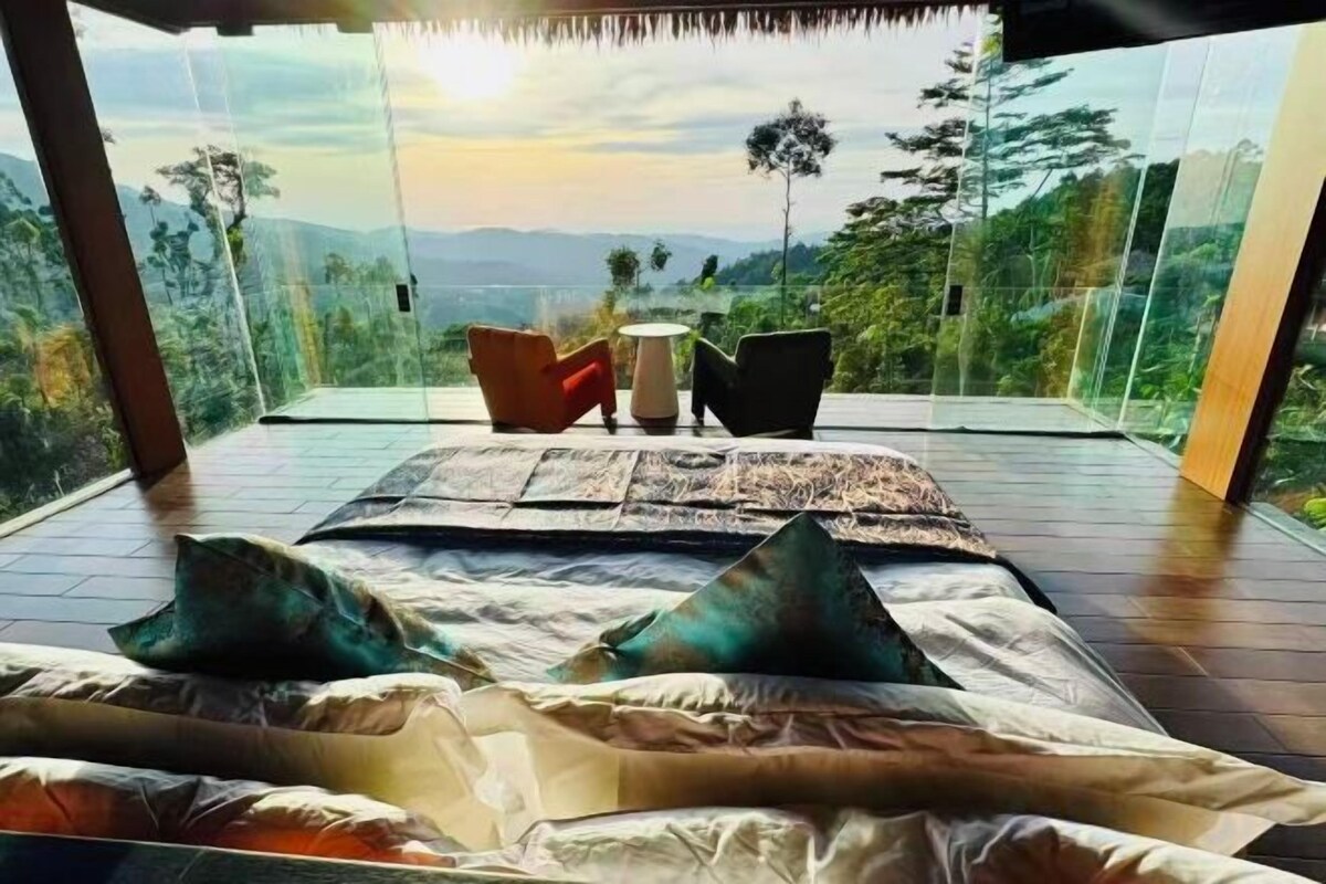 Suite with Sunrise