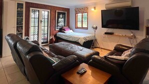 House, 2 Bedrooms, Accessible, Smoking | Living room | Books - Seehorse Meadows, a Farm Stay in Churchable! (Churchable)