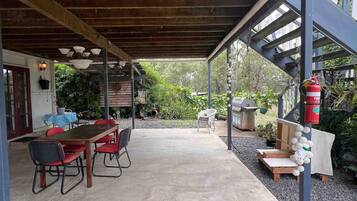 House, 2 Bedrooms, Accessible, Smoking | Outdoor dining