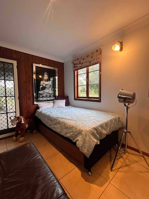 House, 2 Bedrooms, Accessible, Smoking - Seehorse Meadows, a Farm Stay in Churchable! (Churchable)