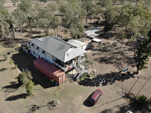 Exterior - Seehorse Meadows, a Farm Stay in Churchable! (Churchable)