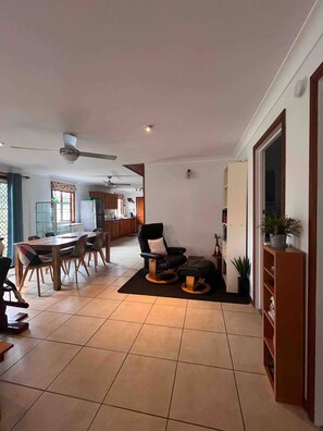 House, 2 Bedrooms, Accessible, Smoking | Interior