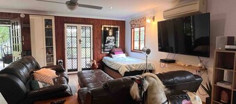 Seehorse Meadows, a Farm Stay in Churchable!