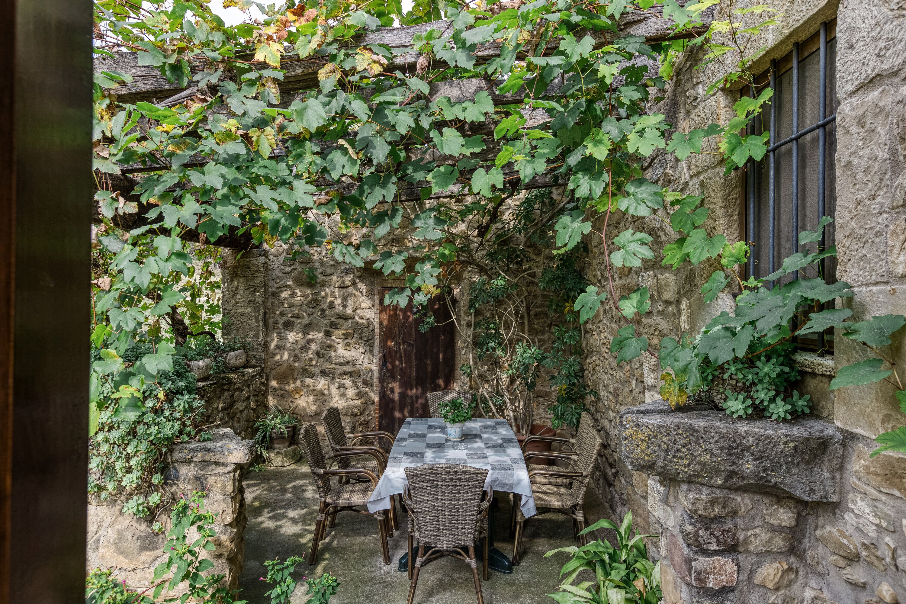 屋外ダイニングエリア