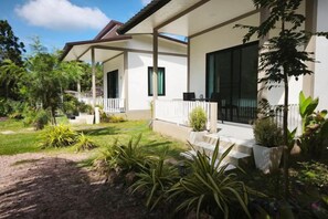 Unclassified image, 3 of 40, button - The Secret Garden Homestay Koh yao yai (Koh Yao Yai)