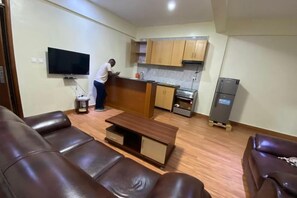 Ảnh chưa phân loại, 5 trong số 6 ảnh, nút