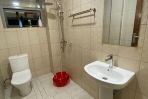 Ảnh chưa phân loại, 2 trong số 6 ảnh, nút