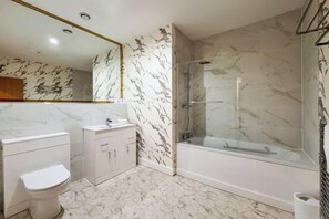 Room - Modern 2 Bedroom Flat - Riverside Lofts (Newcastle)