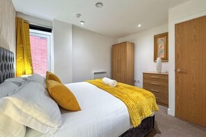Room - Modern 2 Bedroom Flat - Riverside Lofts (Newcastle)