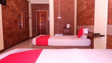 Free WiFi, bed sheets