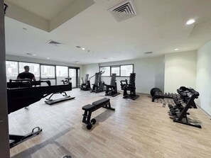 Fitness facility - StayShort - JVC sleeps 2 Very Close to FIVE JVC! (JVC)