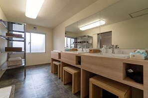 Bathroom - Yu-no-izumi (Ito)