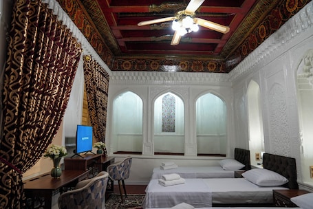 ํด๋์ ํธ๋ฆฌํ๋ฃธ | ๊ฐ์ค ๋ด ๊ธ๊ณ , ๋ฐฉ์ ์ค๋น, ๋ค๋ฆฌ๋ฏธ/๋ค๋ฆฌ๋ฏธํ, ๋ฌด๋ฃ WiFi