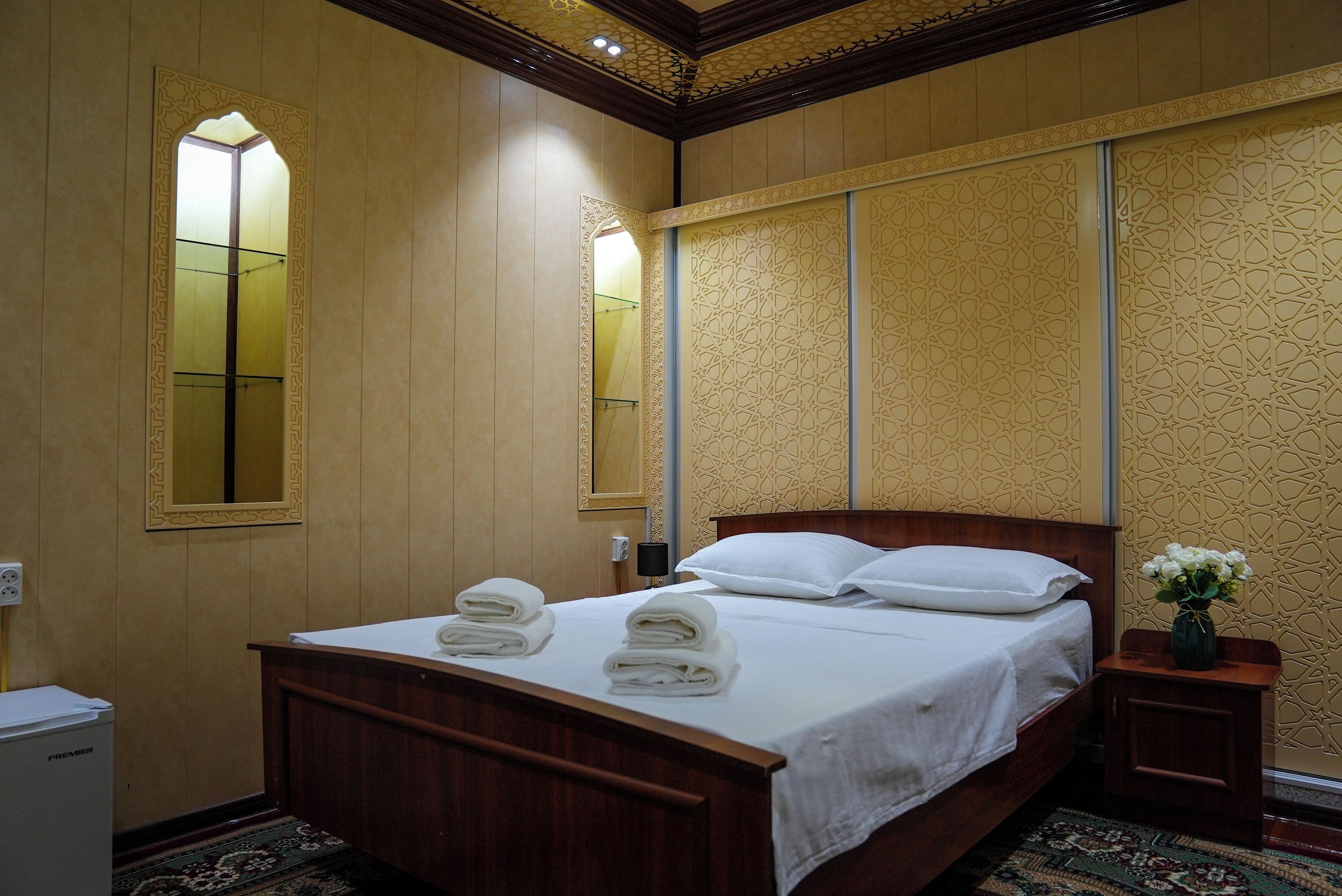 Classic-Doppelzimmer | Zimmersafe, schallisolierte Zimmer, Bügeleisen/Bügelbrett