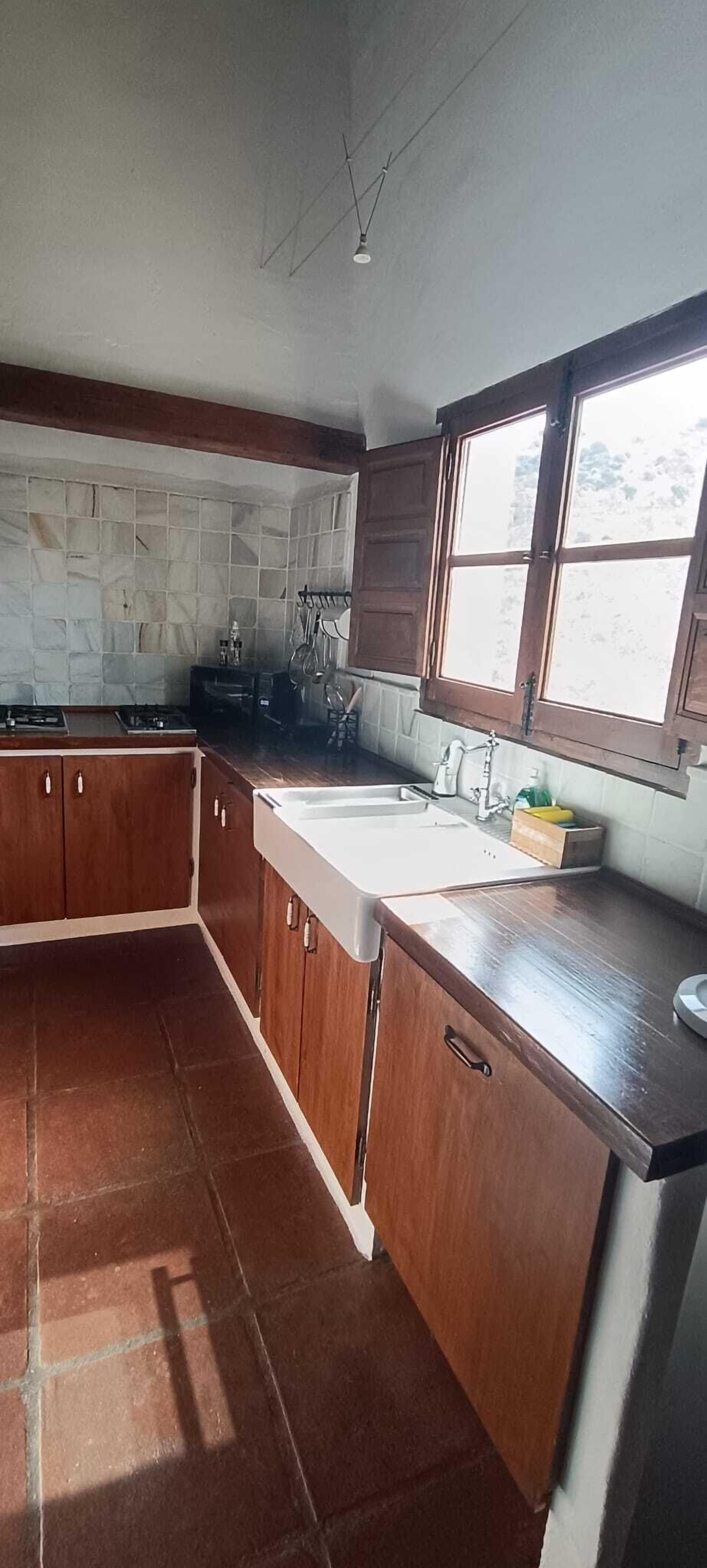 Family House, Hill View | Private kitchen