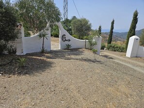 Unclassified image, 3 of 42, button - Cortijo Juan Salvador (Málaga)