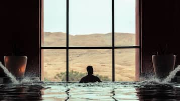 Sauna, steam room, massages