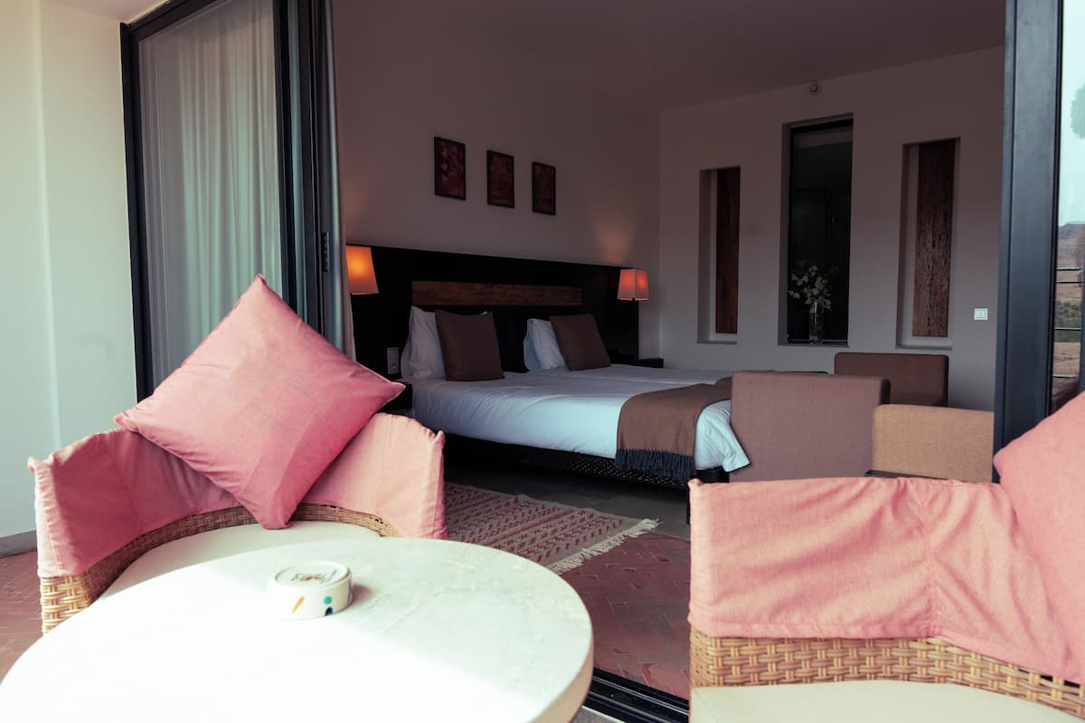 Habitación doble superior | Wifi gratis y ropa de cama