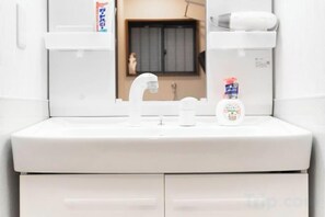 Bathroom - Younoyado (Osaka)