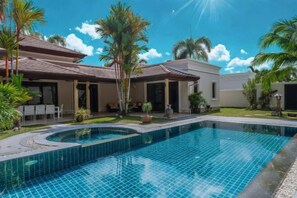 Outdoor pool - Luxury 3Br Villa 5 Private Pool, Gym & Jacuzzi (Phuket)