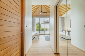 Room - 117 Teak 5 Bed Luxurious Pool Villa, Bangtao Beach (Phuket)