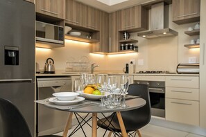 Dining room - Serviced apartment collection Rosebank (Johannesburg)