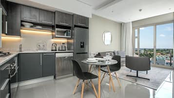 Standard Apartment, Balcony, City View | Living area