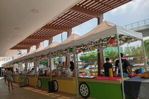 صورة غير مصنفة، 3 من 6، زرّ