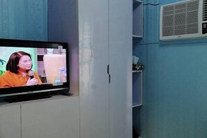 Room - HapiBelles Staycation Trees Residence Tower 8 (Quezon City)