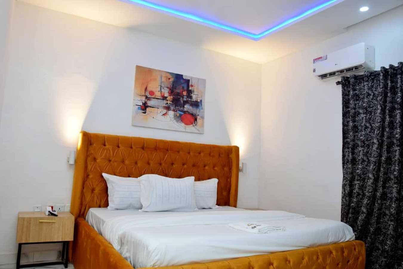Deluxe Studio, City View | Desk, laptop workspace, soundproofing, WiFi (free)