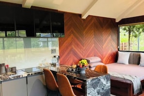 Room - The Village Resort in the Painting, Bao Loc (Bao Lam District)
