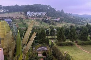 Property grounds - The Village Resort in the Painting, Bao Loc (Bao Lam District)