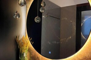 Room - The Village Resort in the Painting, Bao Loc (Bao Lam District)