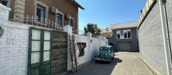 Fotofabrika - Unique Beautiful 3 Storeys House