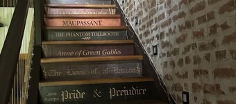 Fotofabrika - Unique Beautiful 3 Storeys House