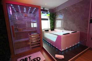 Spa - Jacuzzi and Sauna Flat in Finchley - Free parking included (Greater London)