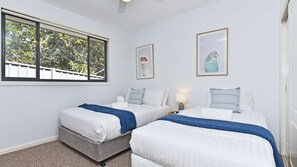 4 camere, ferro/asse da stiro, Wi-Fi gratuito