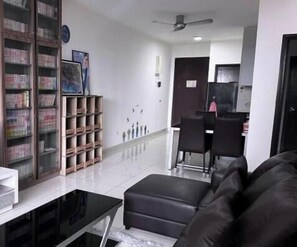 Restaurant - KSL Residence Taman Daya Johor @ 3Bed3Bath Comics (Johor Bahru)