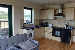 Room - DCL Serviced Apartment (Bradford)