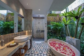 Cribs/infant beds - Pantai Indah Villa (Bali)
