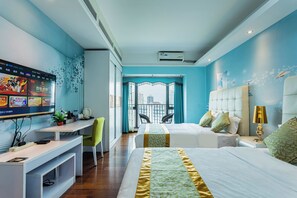 Comfort Double Room, Smoking, Balcony | In-room safe, blackout drapes, soundproofing, iron/ironing board - TUXI INTERNATIONAL APARTMENT (Guangzhou)