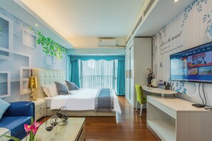 Comfort Single Room, City View | In-room safe, blackout drapes, soundproofing, iron/ironing board - TUXI INTERNATIONAL APARTMENT (Guangzhou)