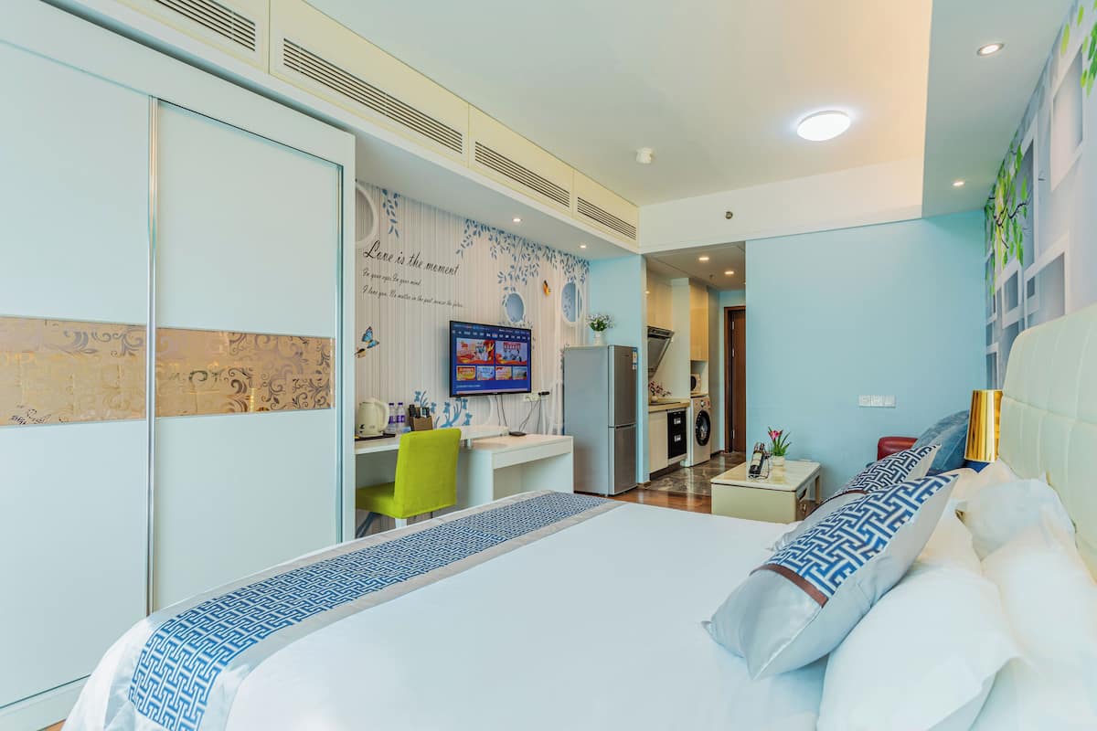 In-room safe, blackout curtains, soundproofing, iron/ironing board
