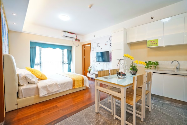 In-room safe, blackout drapes, soundproofing, iron/ironing board