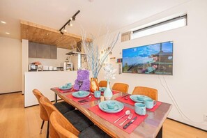 Room - 5-min to Edogawa / 3-story villa / 3 rooms, 1 bath (Tokyo)