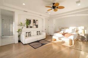 Fer et planche à repasser, lit parapluie, Wi-Fi, draps fournis