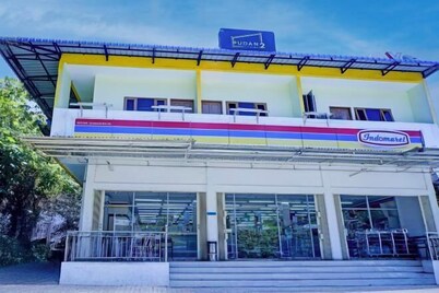 Hotel O Parapat Near Dermaga Ajibata Formerly Pudan Residence 2